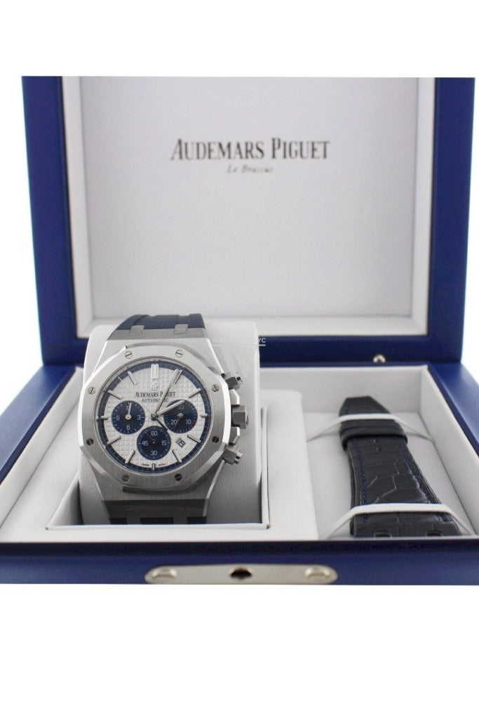 WatchGuyNYC_AU028_Audemars_Piguet_Royal_Oak_Offshore_Silver_Dial_Limited_Edition_Rubber_Chronograph_Men_s_Watch_26326ST.OO_.D027CA.01_9.jpg